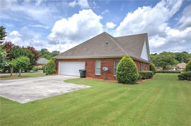 119 Vinings Way SE, Calhoun, GA 30701