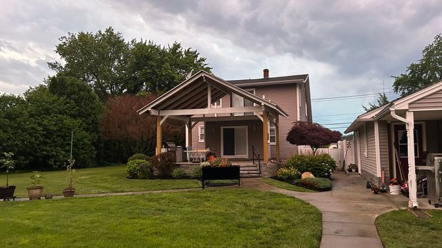 681 Mill St, Agawam, MA 01030