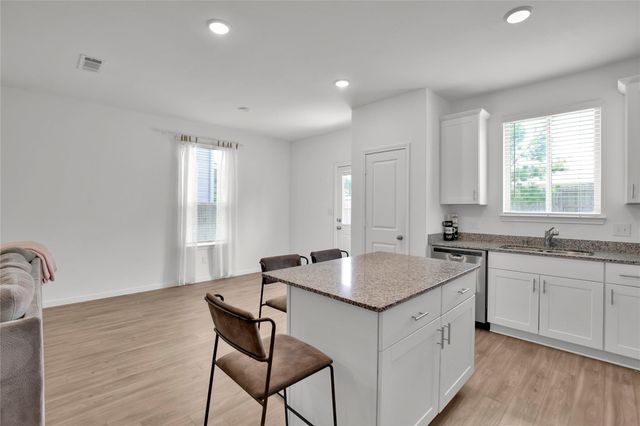 234 Pine Cavern Drive, Conroe, TX 77378