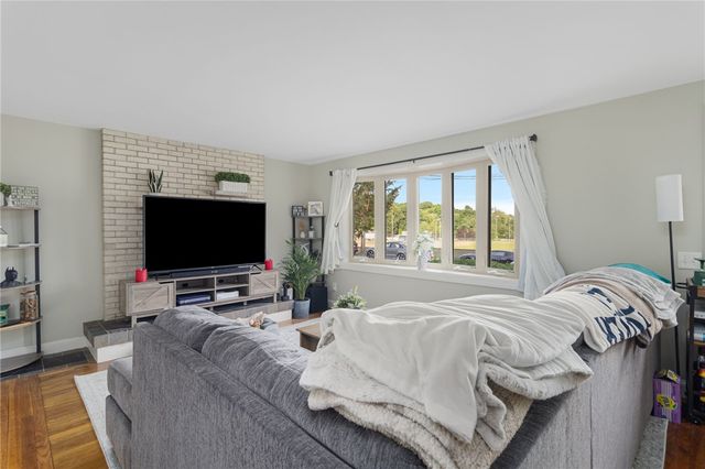 50 Memorial Avenue, Johnston, RI 02919