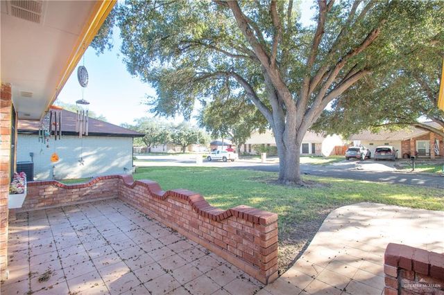 6805 N 15th Lane, Mcallen, TX 78504