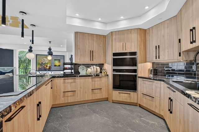 20310 Fairway Oaks Drive 143, Boca Raton, FL 33434