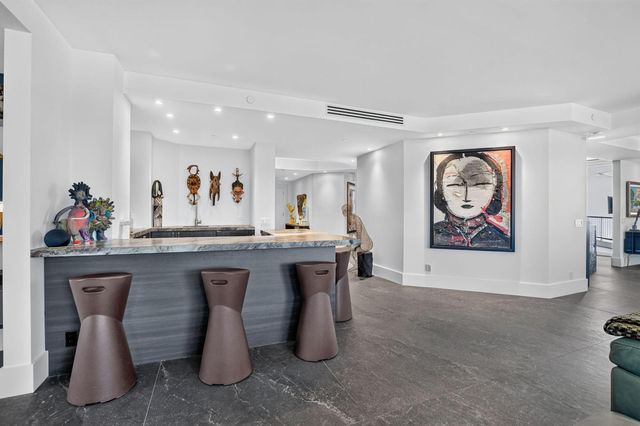 20310 Fairway Oaks Drive 143, Boca Raton, FL 33434