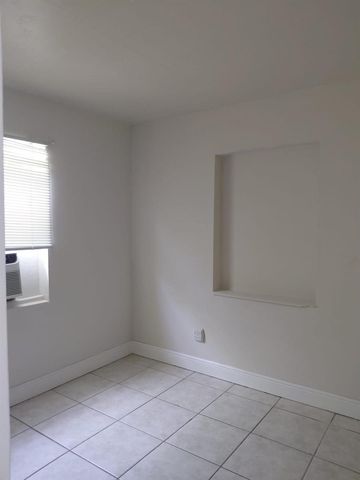 4610 Belvedere Road, Haverhill, FL 33415
