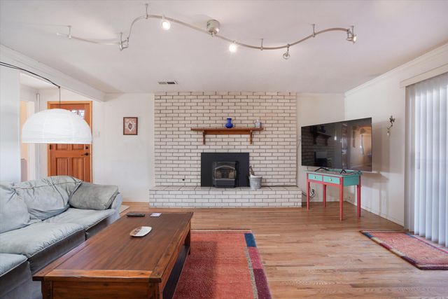 205 Natalie Avenue NW, Albuquerque, NM 87107