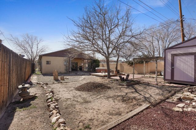 205 Natalie Avenue NW, Albuquerque, NM 87107