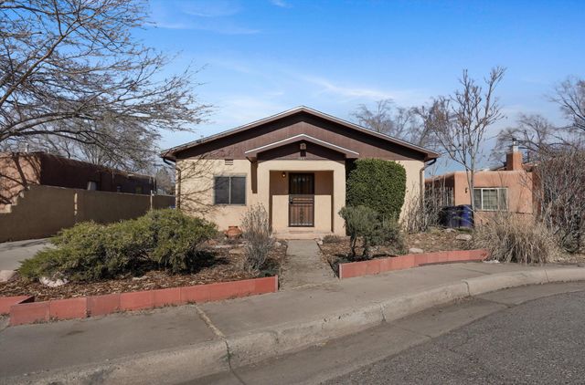 205 Natalie Avenue NW, Albuquerque, NM 87107