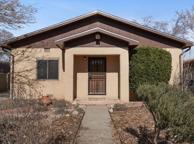 205 Natalie Avenue NW, Albuquerque, NM 87107