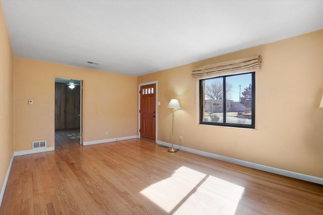 205 Natalie Avenue NW, Albuquerque, NM 87107