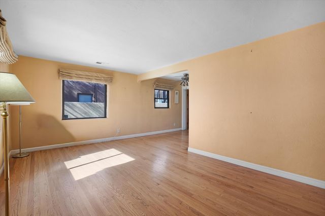 205 Natalie Avenue NW, Albuquerque, NM 87107