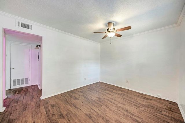 2401 Manor RD 133, Austin, TX 78722