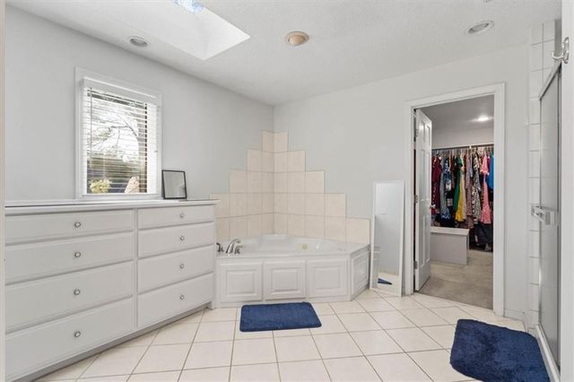 8113 W 99th Street, Overland Park, KS 66212