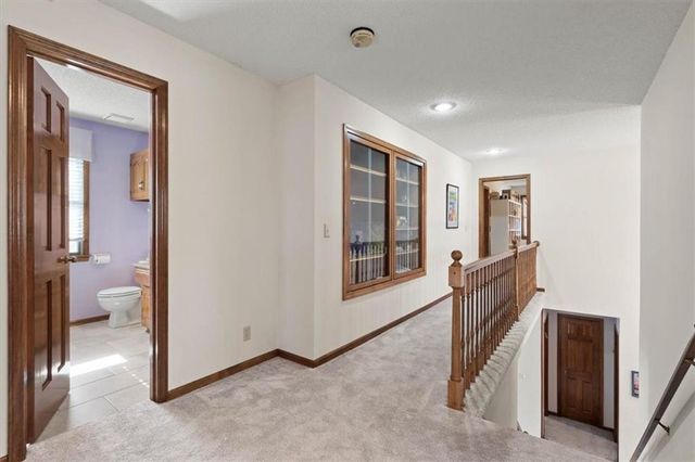 8113 W 99th Street, Overland Park, KS 66212