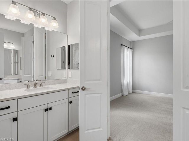 3980 Pegasus WAY, Naples, FL 34120