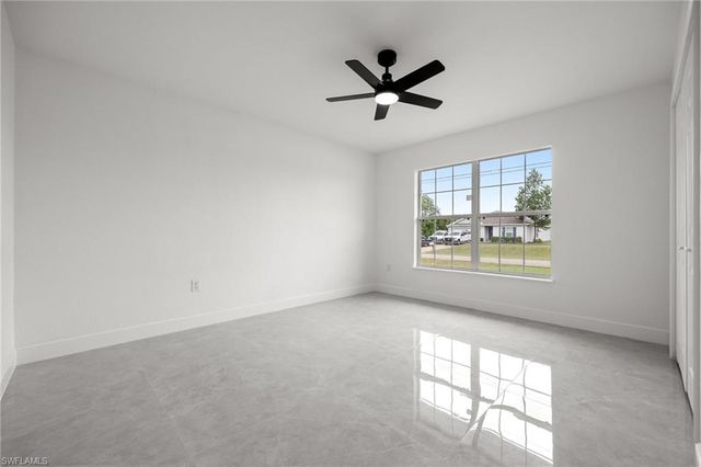 1718 NE 40th LN, Cape Coral, FL 33909