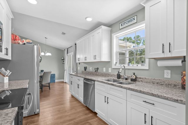 1492 W Highway 9 Bypass, Loris, SC 29569