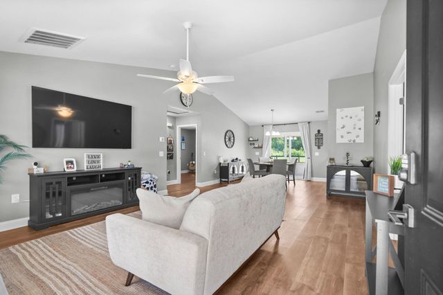 1492 W Highway 9 Bypass, Loris, SC 29569