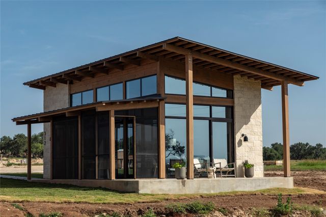 9361 W Us Highway 290 4, Hye, TX 78635