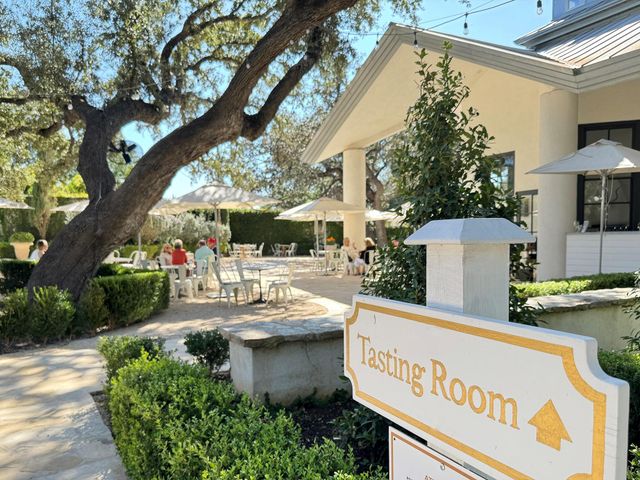 9361 W Us Highway 290 4, Hye, TX 78635