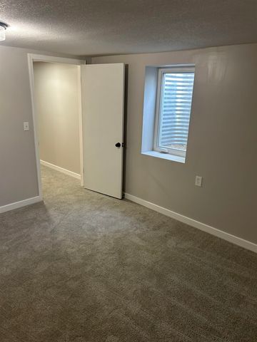 1300 S Fieldcrest St, Wichita, KS 67209