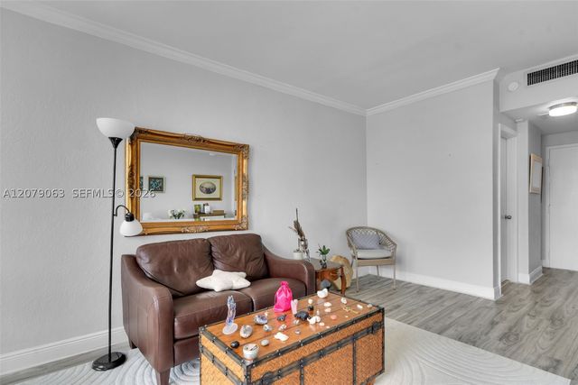 700 Biltmore Way 1017, Coral Gables, FL 33134