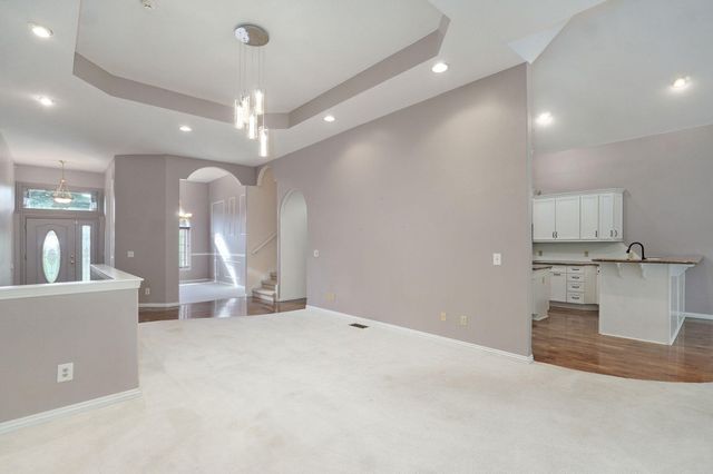 3913 W Maplewood Street, Springfield, MO 65807