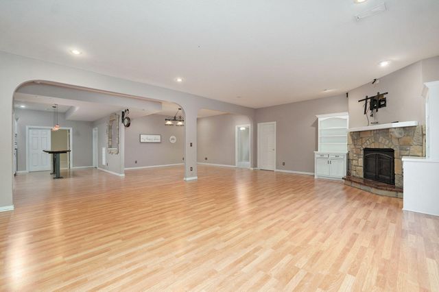 3913 W Maplewood Street, Springfield, MO 65807