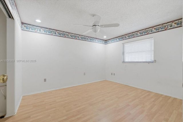 11711 NW 29th St, Sunrise, FL 33323