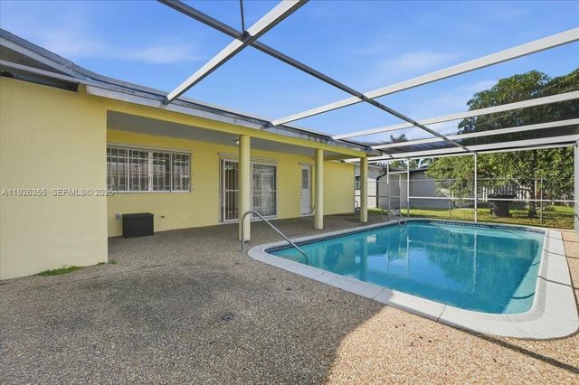 11711 NW 29th St, Sunrise, FL 33323