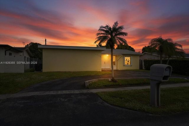 11711 NW 29th St, Sunrise, FL 33323