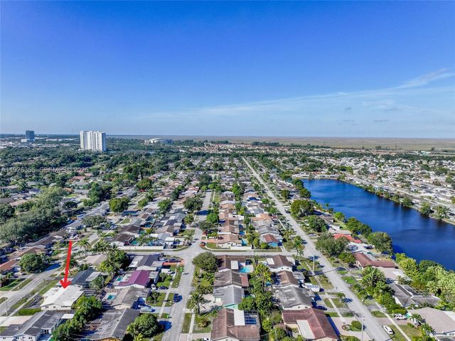 11711 NW 29th St, Sunrise, FL 33323