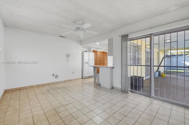 11711 NW 29th St, Sunrise, FL 33323