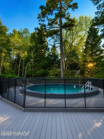 265 Broadmeade Drive, Southern Pines, NC 28387
