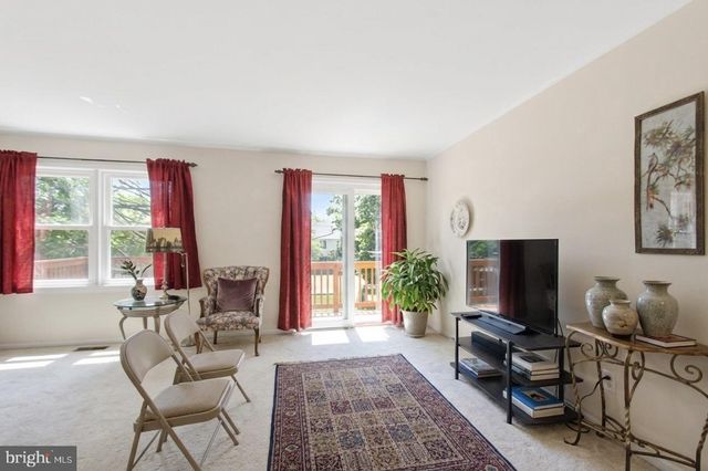 6101 OLD BRENTFORD CT, Alexandria, VA 22310