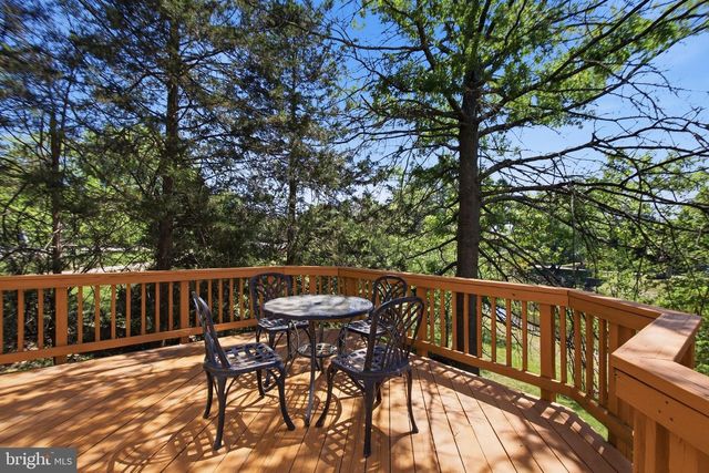6101 OLD BRENTFORD CT, Alexandria, VA 22310