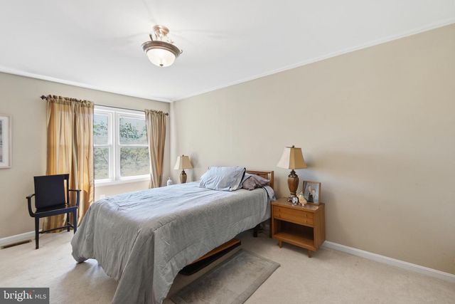 6101 OLD BRENTFORD CT, Alexandria, VA 22310