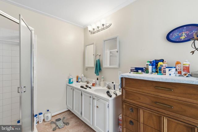 6101 OLD BRENTFORD CT, Alexandria, VA 22310