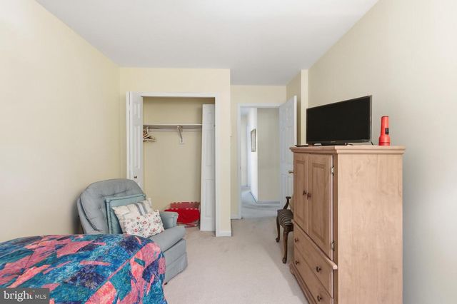 6101 OLD BRENTFORD CT, Alexandria, VA 22310