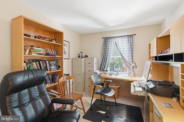 6101 OLD BRENTFORD CT, Alexandria, VA 22310