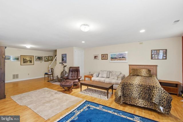6101 OLD BRENTFORD CT, Alexandria, VA 22310