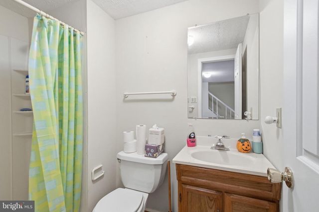 6101 OLD BRENTFORD CT, Alexandria, VA 22310