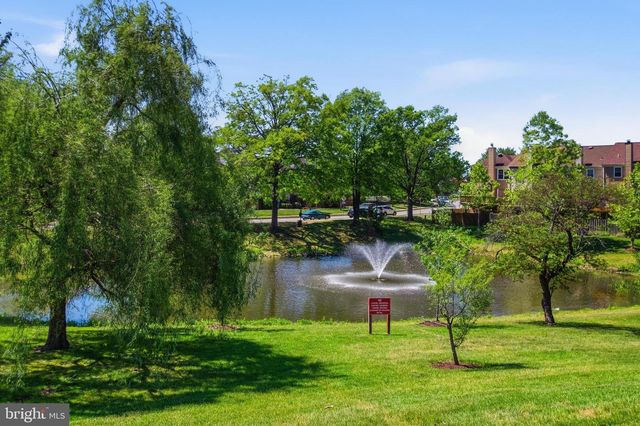 6101 OLD BRENTFORD CT, Alexandria, VA 22310