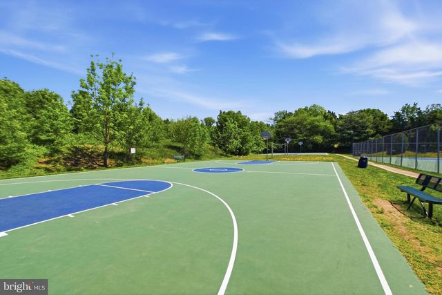 6101 OLD BRENTFORD CT, Alexandria, VA 22310