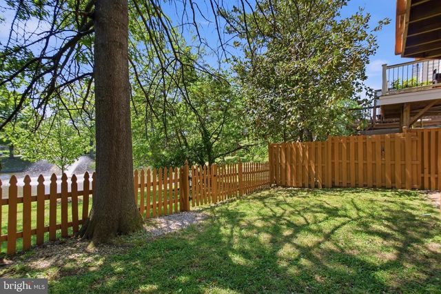 6101 OLD BRENTFORD CT, Alexandria, VA 22310