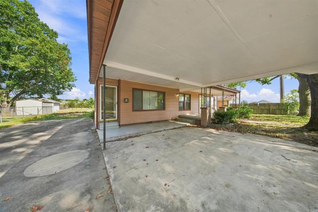 115 Crouch, Benton, AR 72019