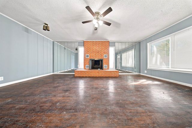 115 Crouch, Benton, AR 72019