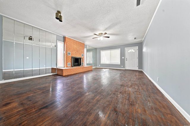 115 Crouch, Benton, AR 72019