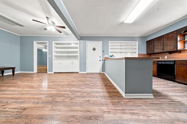 115 Crouch, Benton, AR 72019