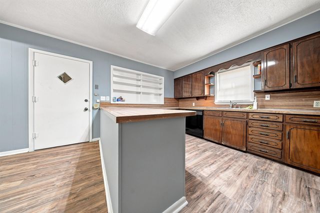 115 Crouch, Benton, AR 72019