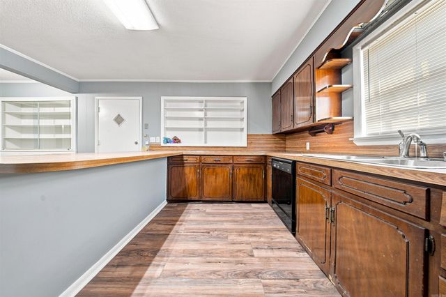 115 Crouch, Benton, AR 72019